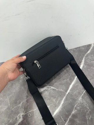 Borsa a tracolla nera da uomo Lacoste