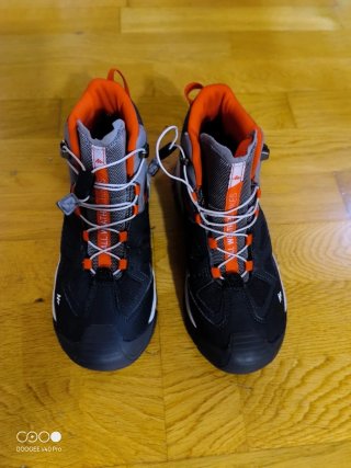 Botas montaña niño Quechua Talla 35