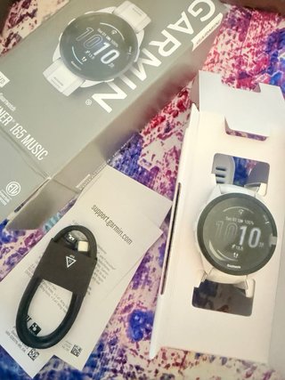 Garmin Forerunner 165 Music Blanco