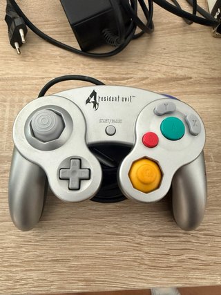 Nintendo GameCube Edición Resident Evil Plata