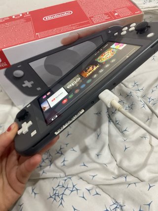 Nintendo Switch Lite Gris + Juego