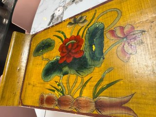 Antiguo joyero altar tibetano madera S. XX