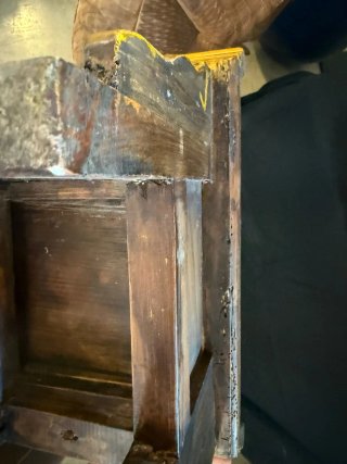 Antiguo joyero altar tibetano madera S. XX