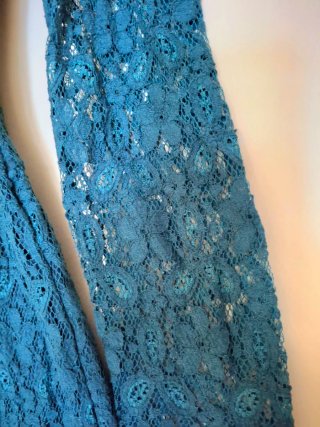 Vestido Sfera encaje manga de puntilla talla L