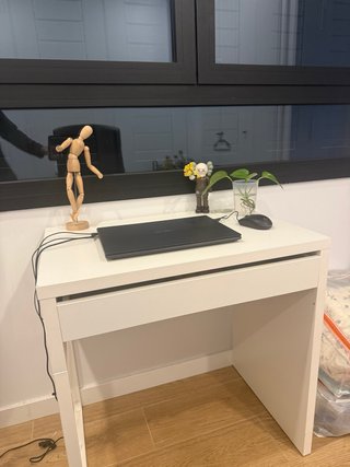 Escritorio blanco Ikea