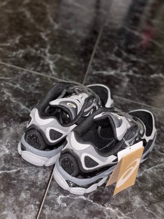 Asics Gel NYC Talla 42 Nuevas