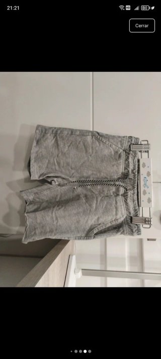 Pantalón corto niño gris