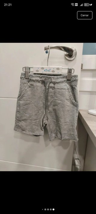 Pantalón corto niño gris