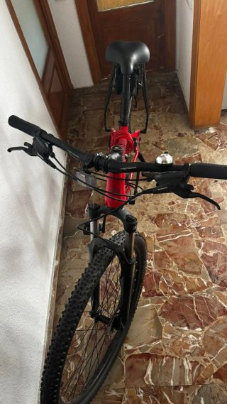 Bicicleta de Montaña Roja