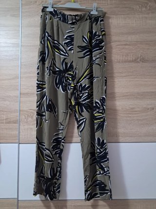 Pantalón largo estampado floral