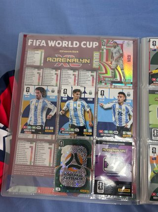 Álbum Panini Mundial 2026 + Cartas Repetida Gratis