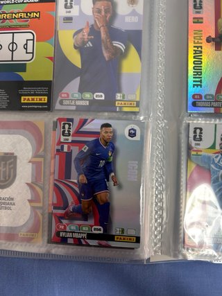 Álbum Panini Mundial 2026 + Cartas Repetida Gratis