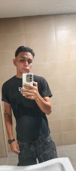 Busco empleo tengo 27 años venezolano