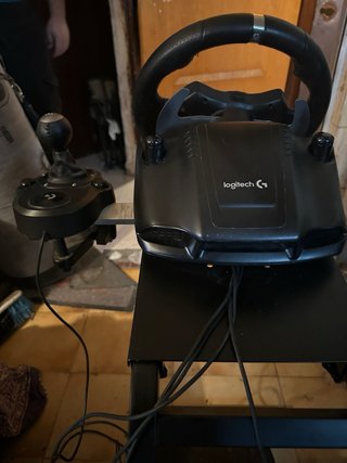 Volante Logitech G29 con Pedales