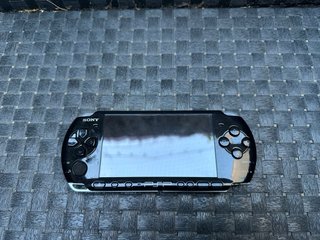PSP 3004 Nera con Giochi