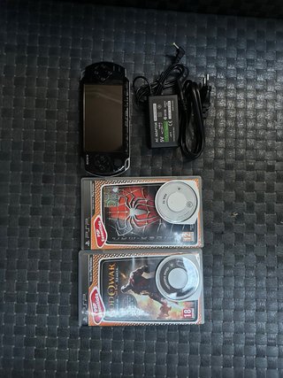 PSP 3004 Nera con Giochi