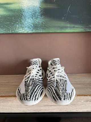 Adidas Yeezy 350 Boost V2 Zebra