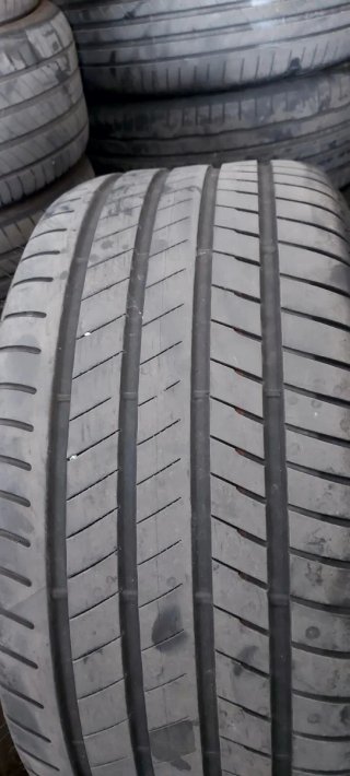 305/40 R20 112Y