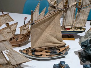 Colección de maquetas barcos y de marineros