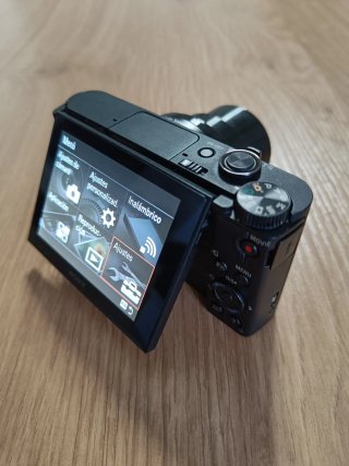 Sony Cyber-shot DSC-WX500