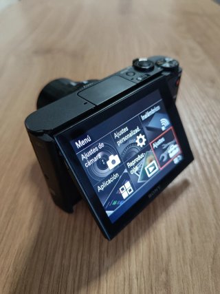 Sony Cyber-shot DSC-WX500