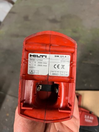 Taladro Hilti SF 150-A 3.0 Ah NiMH y atornillador