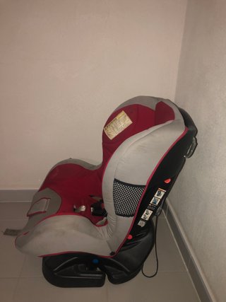 Silla de coche para bebé Babyauto roja