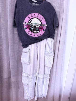Camiseta Guns N Roses Stradivarius Talla L