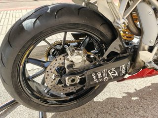 Ducati 999S Roja y Blanca