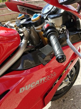 Ducati 999S Roja y Blanca