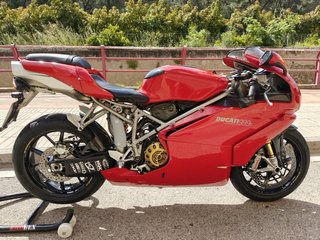 Ducati 999S Roja y Blanca