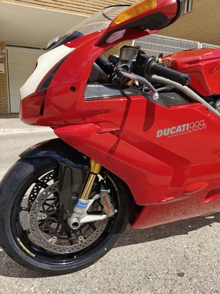Ducati 999S Roja y Blanca