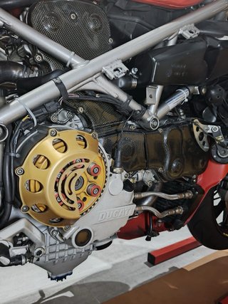 Ducati 999S Roja y Blanca