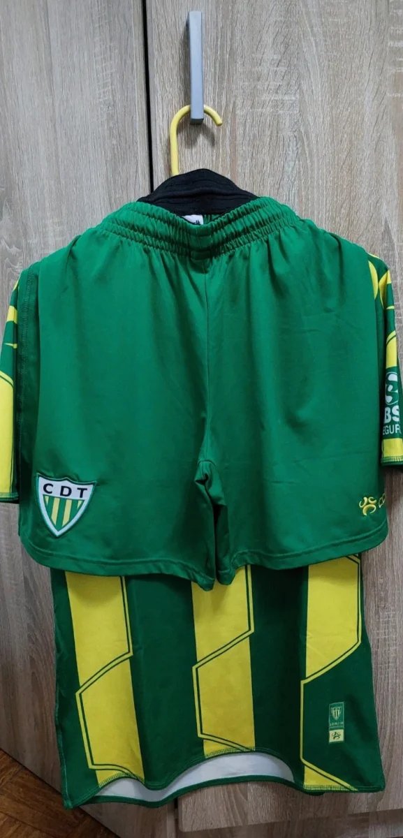 Equipamento Tondela T-shirt + Calção