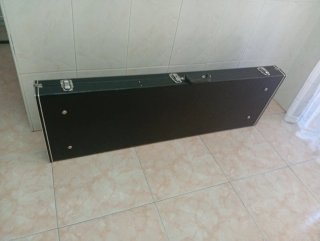 Funda Bajo Eléctrico Rickenbacker Negra