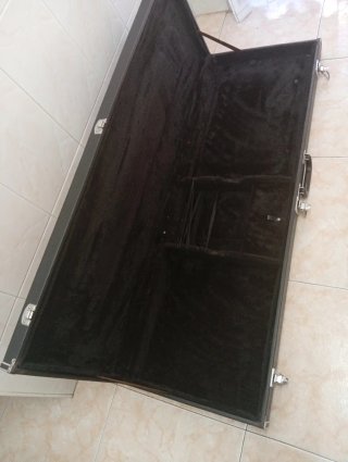 Funda Bajo Eléctrico Rickenbacker Negra