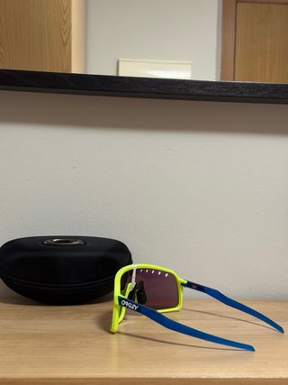 Oakley SUTRO