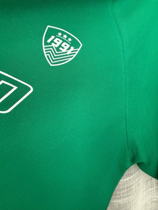 Camiseta Pull&Bear verde Revived Spirit