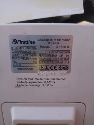 Aire Acondicionado Firstline NO TIENE GAS