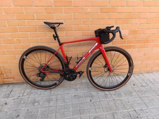 Bici Carretera/Gravel Superior Roja