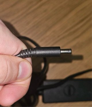 Cargador Dell 45W para portátil