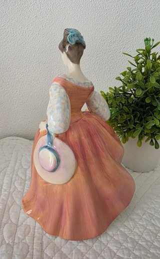 Statuina di  Royal Doulton arancio e rosa