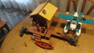 Playmobil Casa con molo e idrovolante