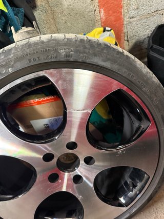 Llanta Detroit 18 Réplica (Para Reparar)