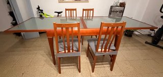 Comedor madera 4 sillas cristal extensible