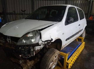Tapa motor renault 8200252409 clio ii fase 381080
