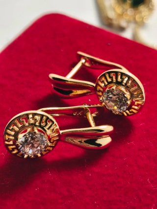 Pendientes Chapados Oro 18k con Circonita