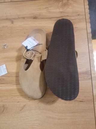 Zuecos de piel talla 40