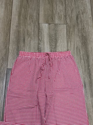 Pantalones anchos de cuadros rojos
