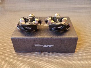 Pedales Shimano XT M8100